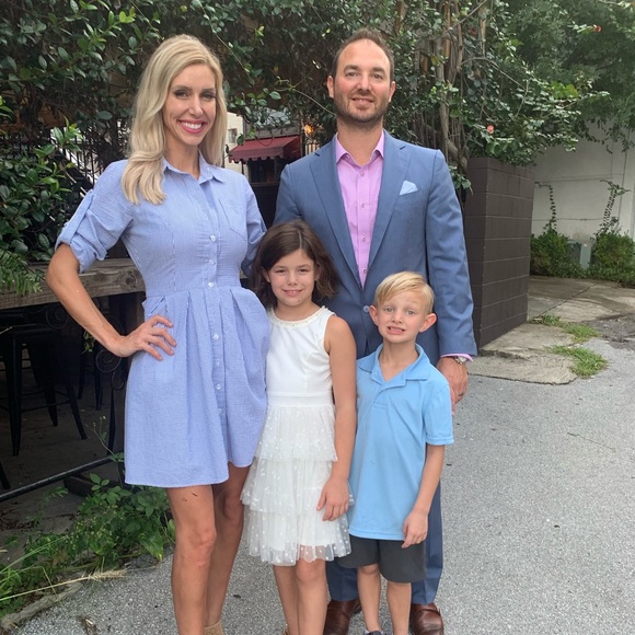 Meet  Your Posher - Picture 3 of 3